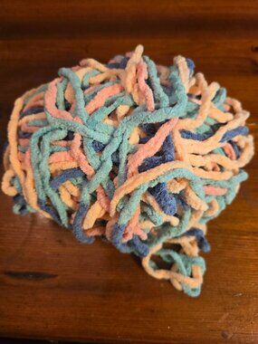 Yarn Chenille Bernat Blanket #6 No Label 4.2 oz Blues Pinks